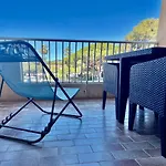 Super Climatisé Sur Le Port De
