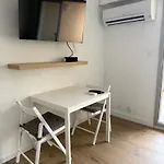 Super Climatisé Sur Le Port De