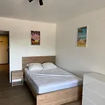 Appartement Super Climatisé Sur Le Port De Hyères